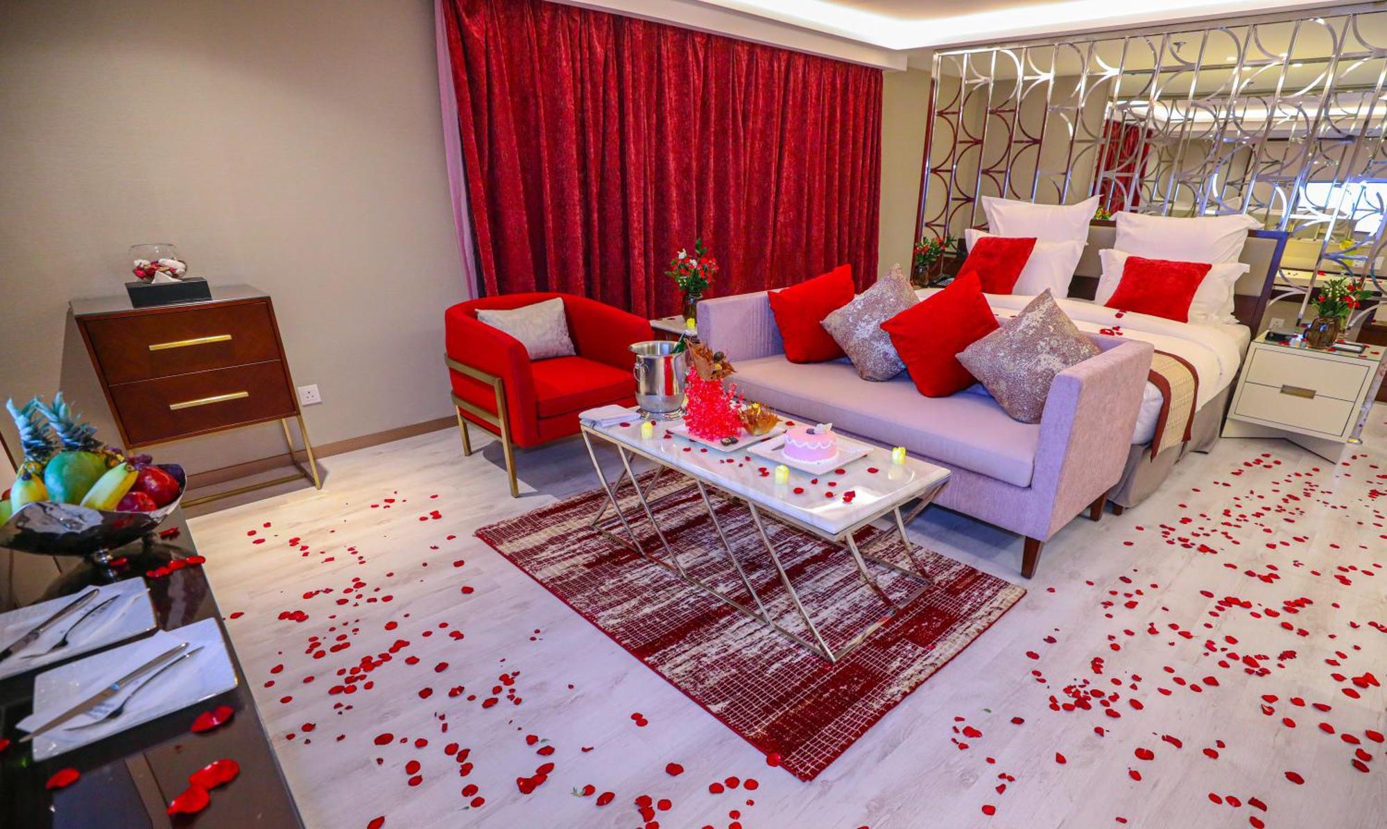 עונייזה Cheerful Al Waha Unayzah Hotel מראה חיצוני תמונה